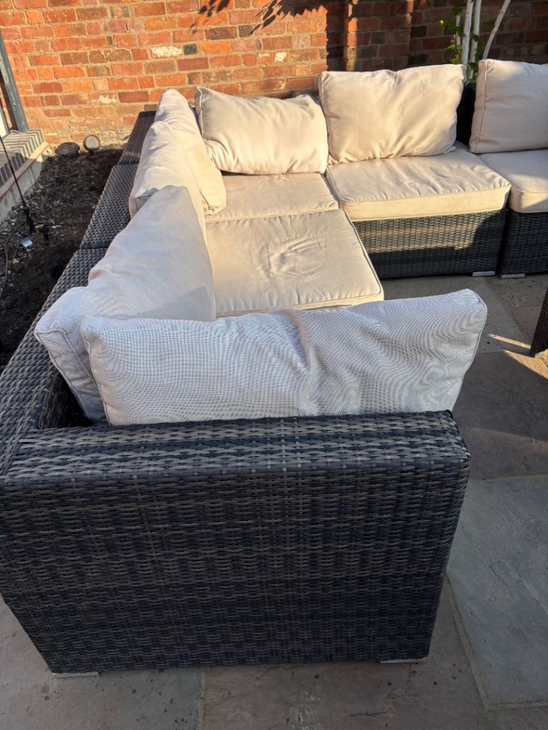Outdoor Rattan Corner Sofa Set with Cushions – Grey