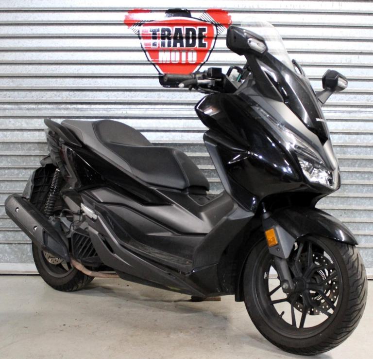 2020 70 HONDA NSS 125 AD-K ABS FORZA BLACK SCOOTER CAT N TRADE SALE 32K NEW MOT
