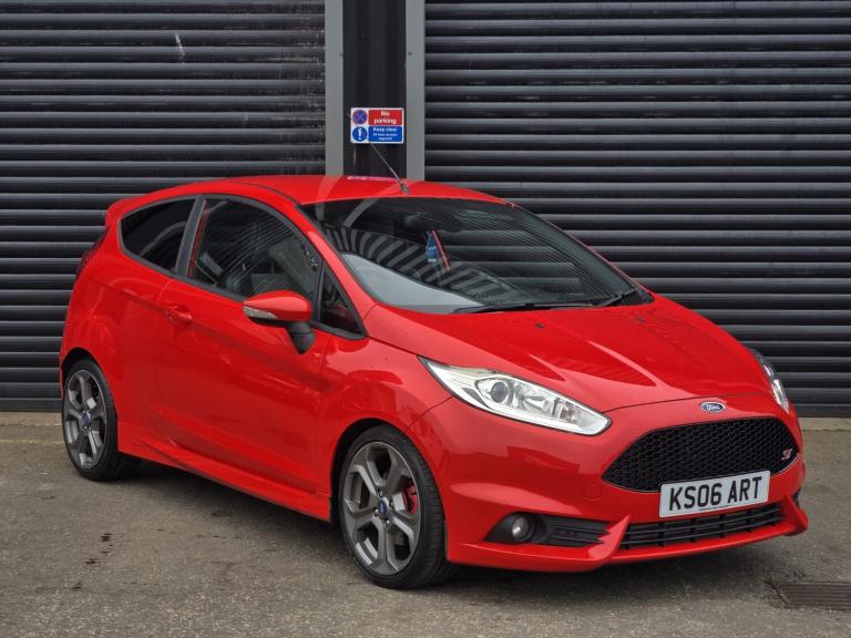 FORD FIESTA 1.6 T EcoBoost ST-3 2014