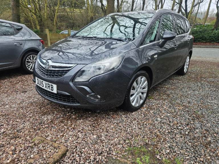 Vauxhall zafira tourer 1.4 turbo petrol breaking for parts only full car 15 plate 