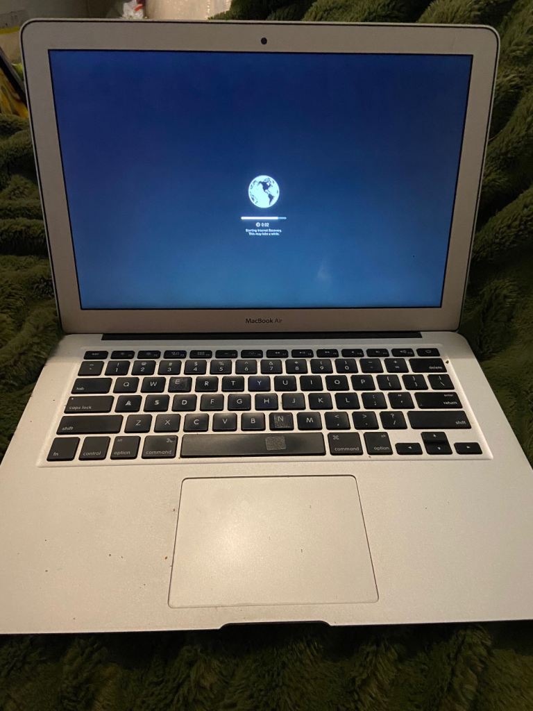 MacBook Air Model A1466 13” - needs MacOs reinstalling