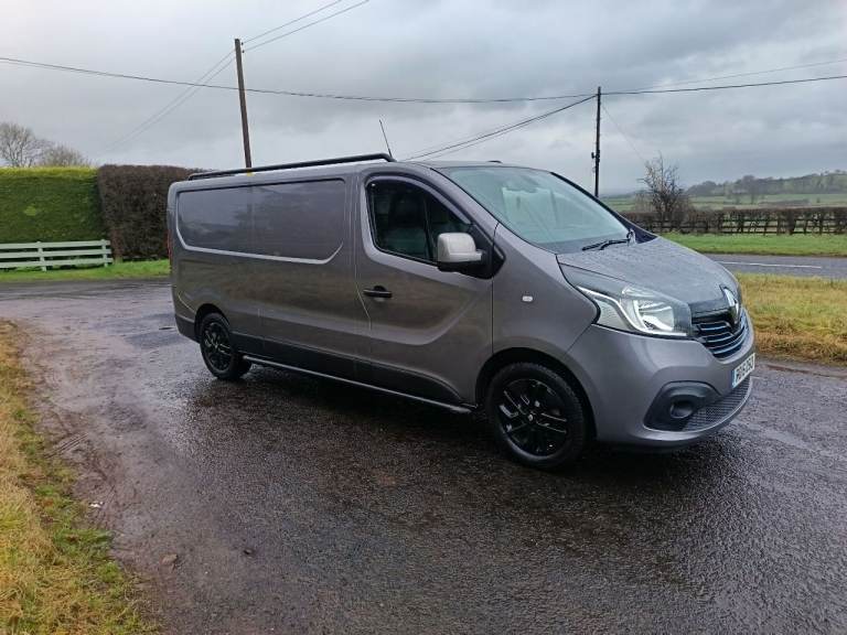 Renault Trafic Sport 1.6 dci Lwb, not ford, Peugeot, VW, Citroen 