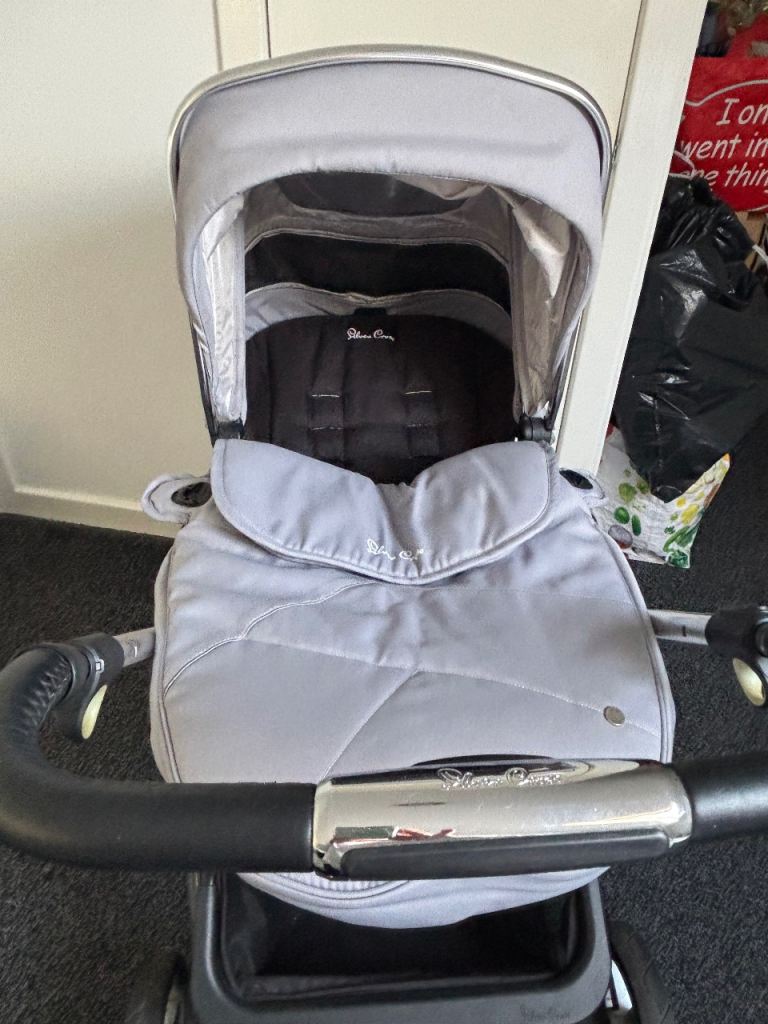 Silver Cross Pram 