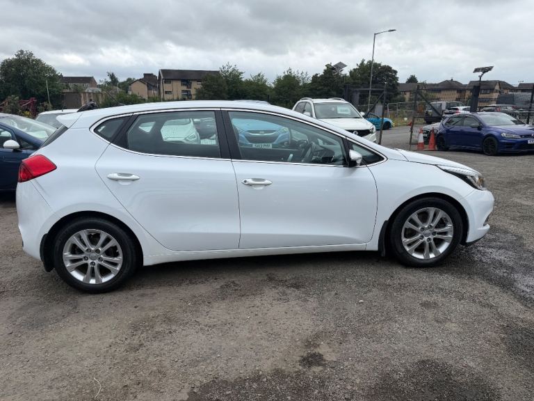 2014(64) Kia Ceed 2 Ecodynamics 1.6 CRDI .124,000 Miles MOT'd February 27 Alloy wheels £2495