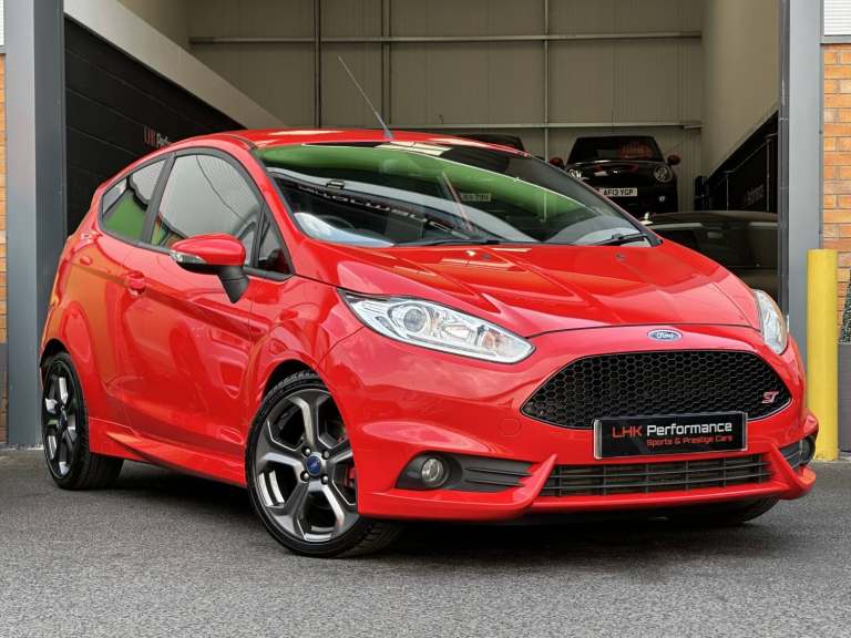 2016 Ford Fiesta 1.6 EcoBoost ST-3 3dr HATCHBACK PETROL Manual