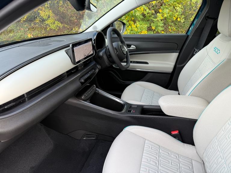 2025 Fiat 600 1.2 Hybrid 48V 136 La Prima 5dr eDCT-6 Hatchback Petrol Automatic