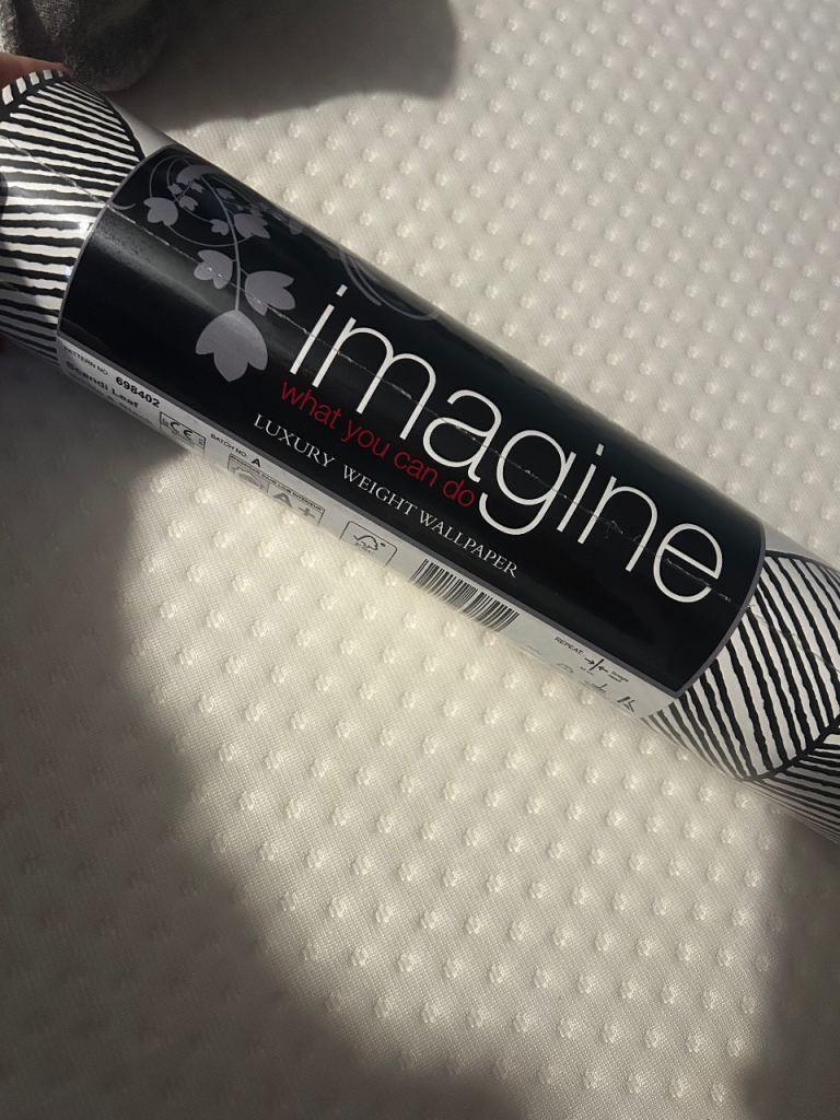 15 Rolls of Wallpaper £15 per roll £150 for all