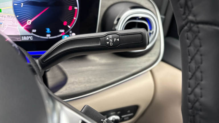 2025 Mercedes-Benz V-Class 2.0 V220d Premium MPV 5dr Diesel G-Tronic+ Euro 6 (s/s) (8 Seat, Extra...