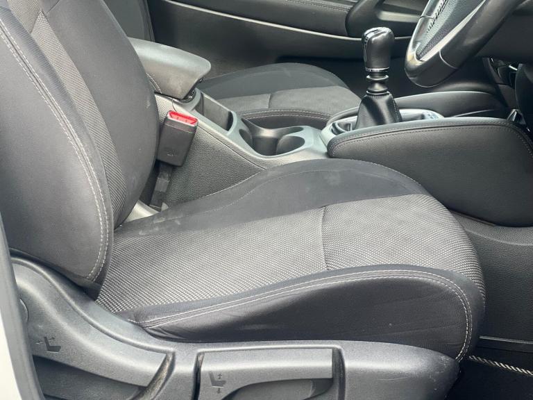 2015 Nissan Qashqai 1.6 dCi N-Tec+ 5dr HATCHBACK DIESEL Manual