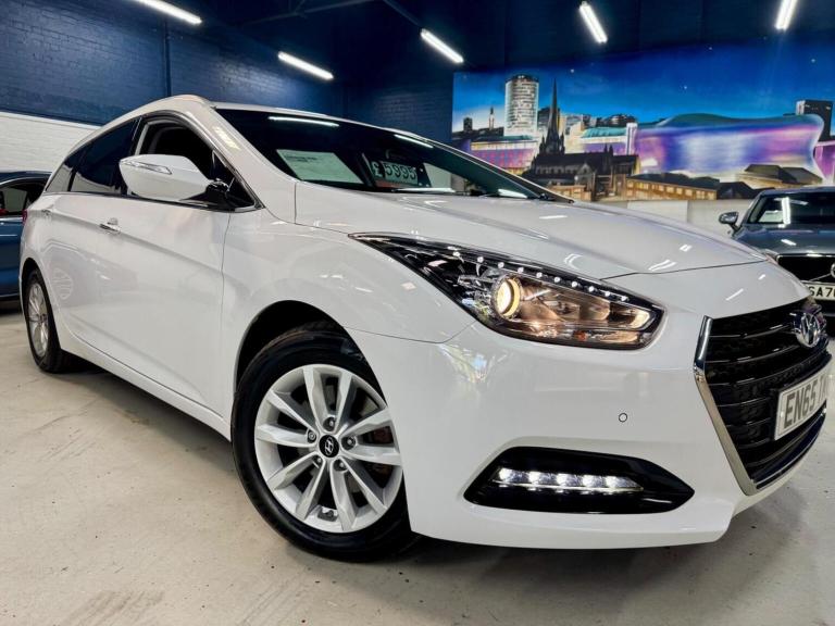HYUNDAI I40 1.7 CRDi Blue Drive SE Nav Tourer Euro 6 (s/s) 5dr 2015