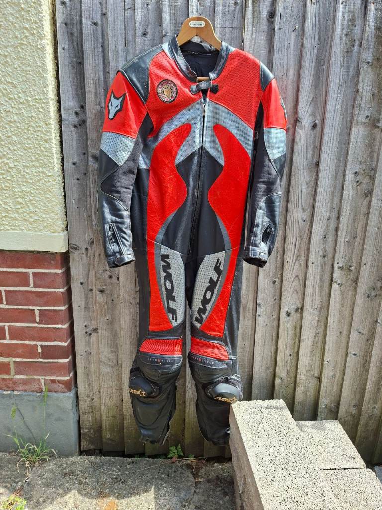 Wolf 1 piece leathers
