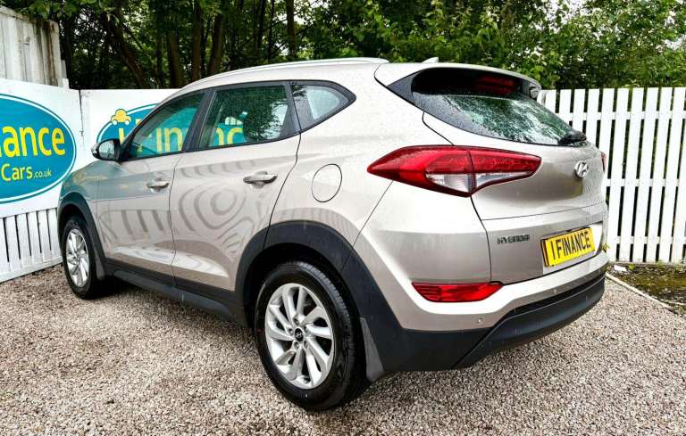 CAN'T GET CREDIT? CALL US! Hyundai Tucson 1.7 CRDi Blue Drive SE Nav - £199 DEPOSIT, £66 PER WEEK