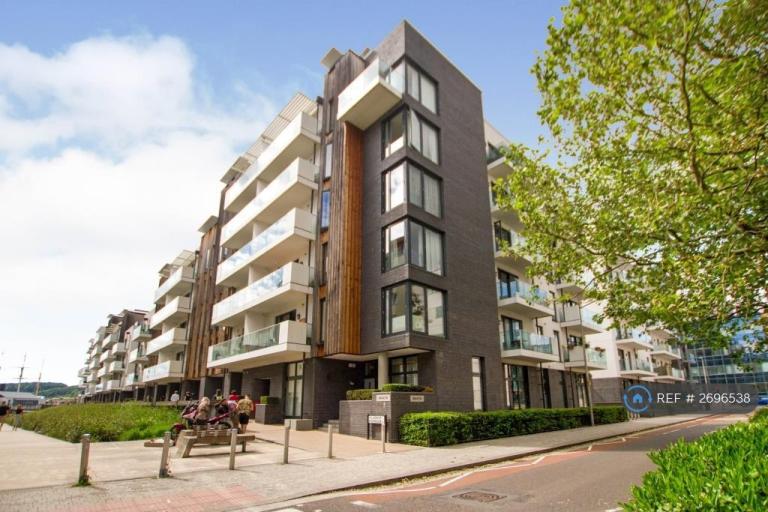 1 bedroom flat in Invicta, Bristol, BS1 (1 bed) (#2696538)