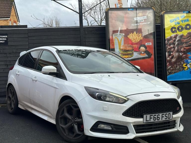 2016 Ford Focus 2.0T EcoBoost ST-3 5dr HATCHBACK PETROL Manual