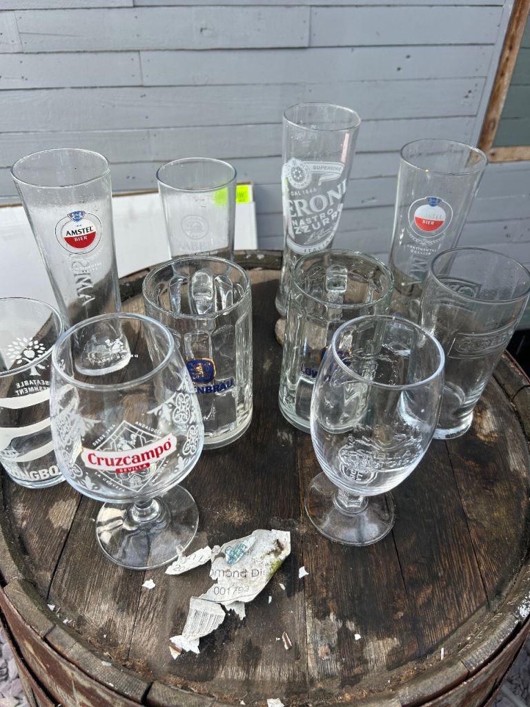 10 branded pint glasses 