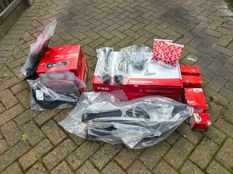 Volkswagen Golf Mk6 Suspension Parts (SET) NEW