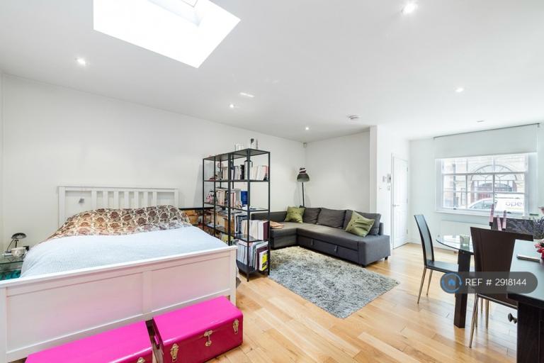Studio flat in Dorset Square, London, NW1 (#2918144)