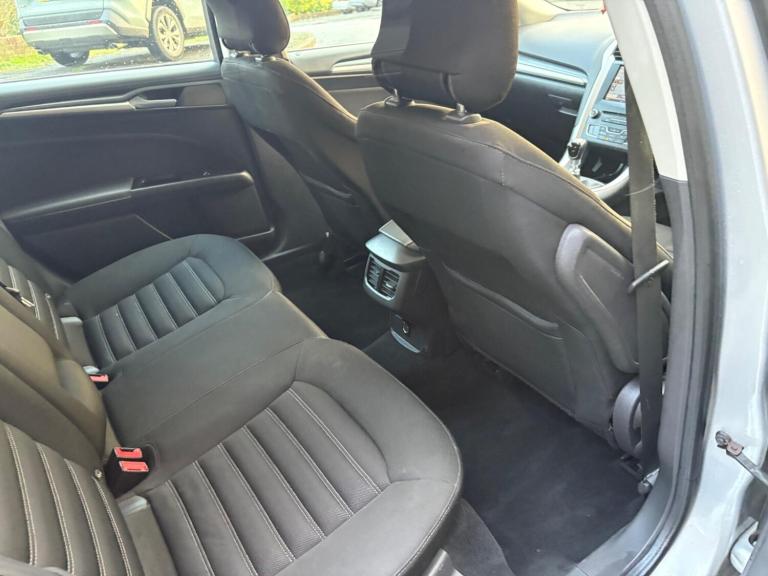 2015 Ford Mondeo 2.0 TDCi ECOnetic Zetec Euro 6 (s/s) 5dr Diesel