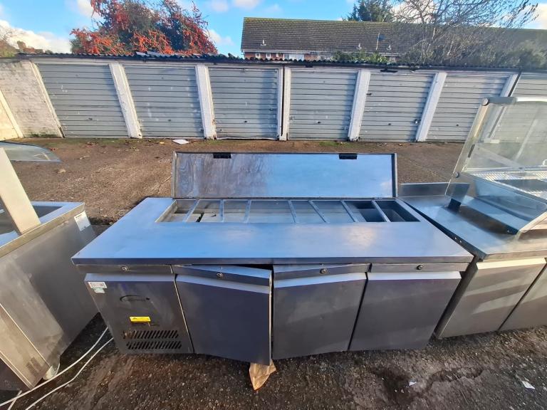 image for Commercial fridge 