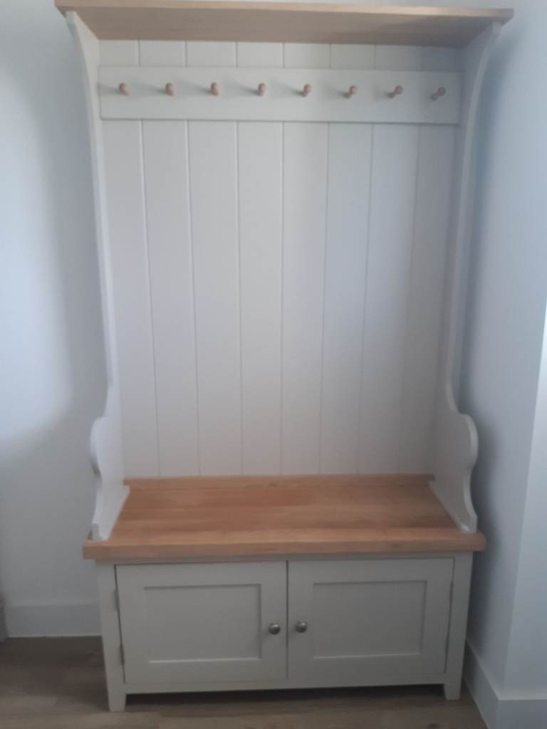 HALLWAY COAT & SHOE STORAGE / HALL TIDY