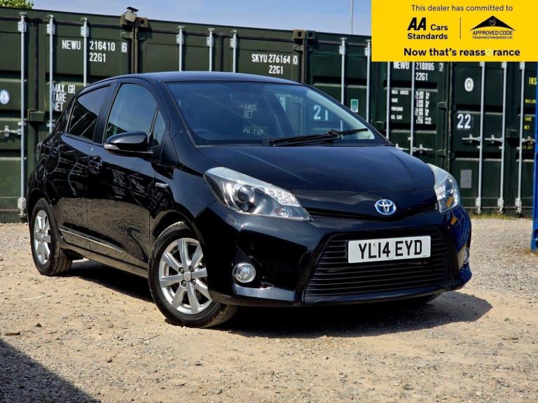 2014 Toyota Yaris 1.5 VVT-h Icon Plus Hatchback 5dr Petrol Hybrid CVT Euro 5 (101 ps) Hatchback H...