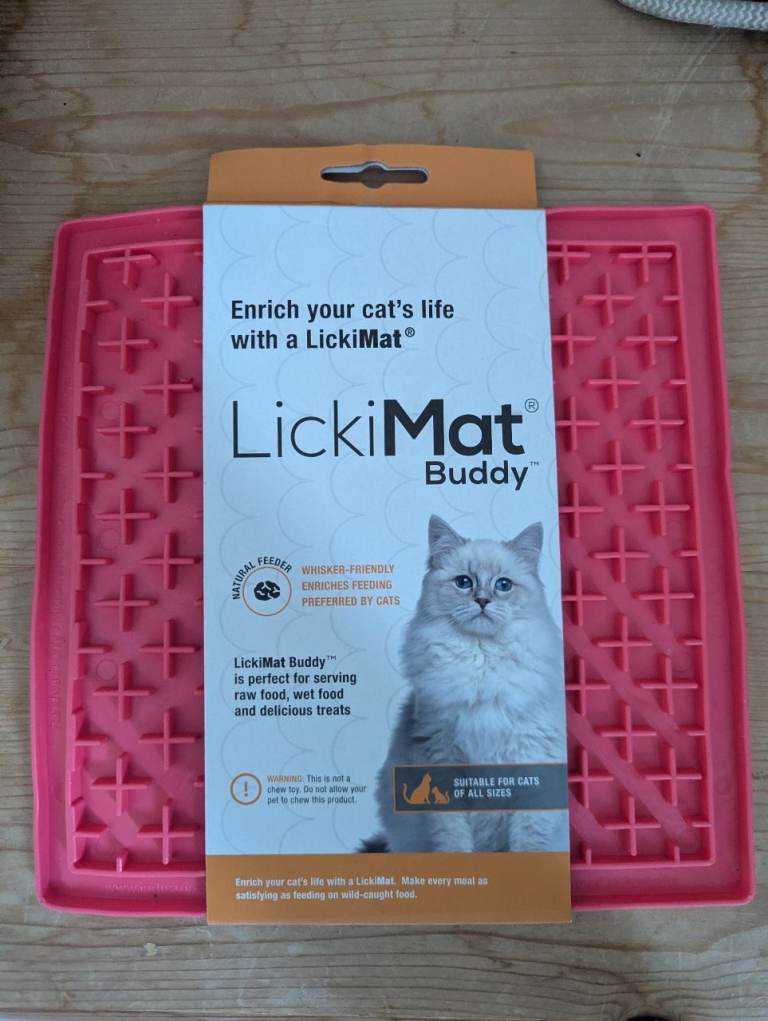 Lickimat for cats and dogs 