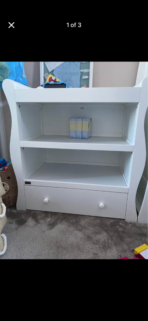 Baby changing unit 