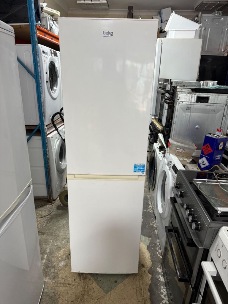 Beko fridge freezer height is 185 cm width is 55 cm very nice beautiful condition 