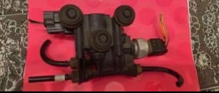 LAND ROVER RANGE ROVER SPORT AIR SUSPENSION VALVE 