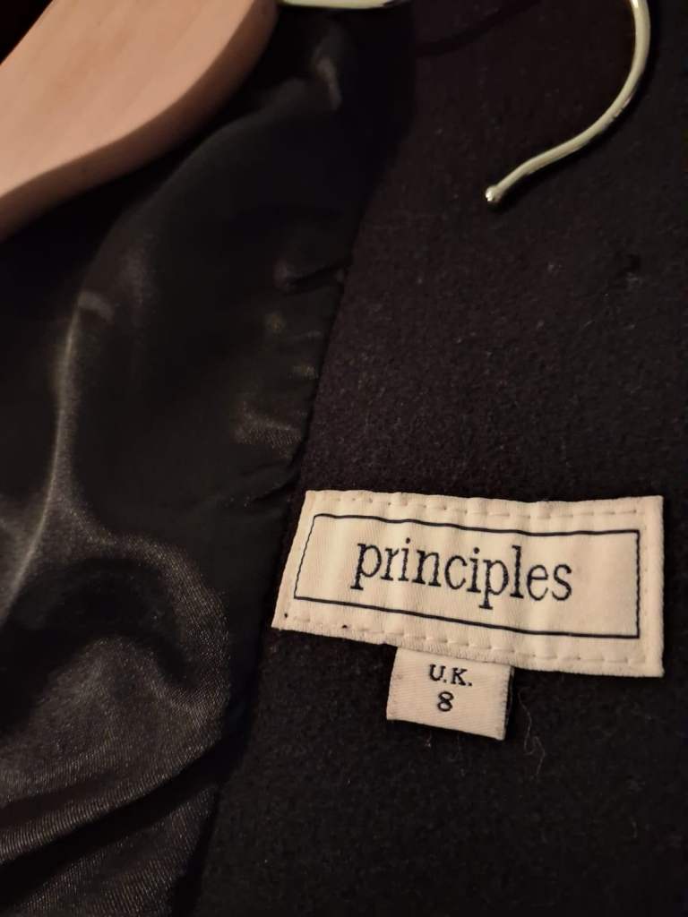 Principals  coat  