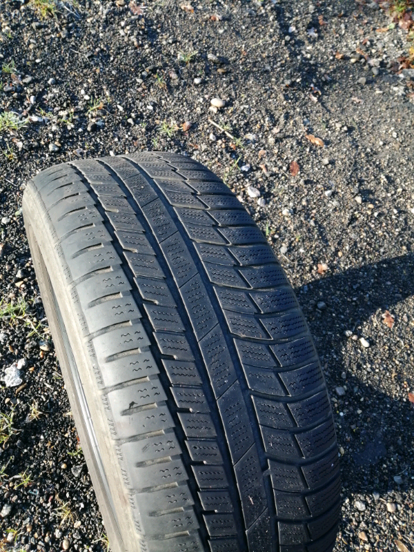 Two Toyo Snowprox S954 235 55 R18 104H SUV