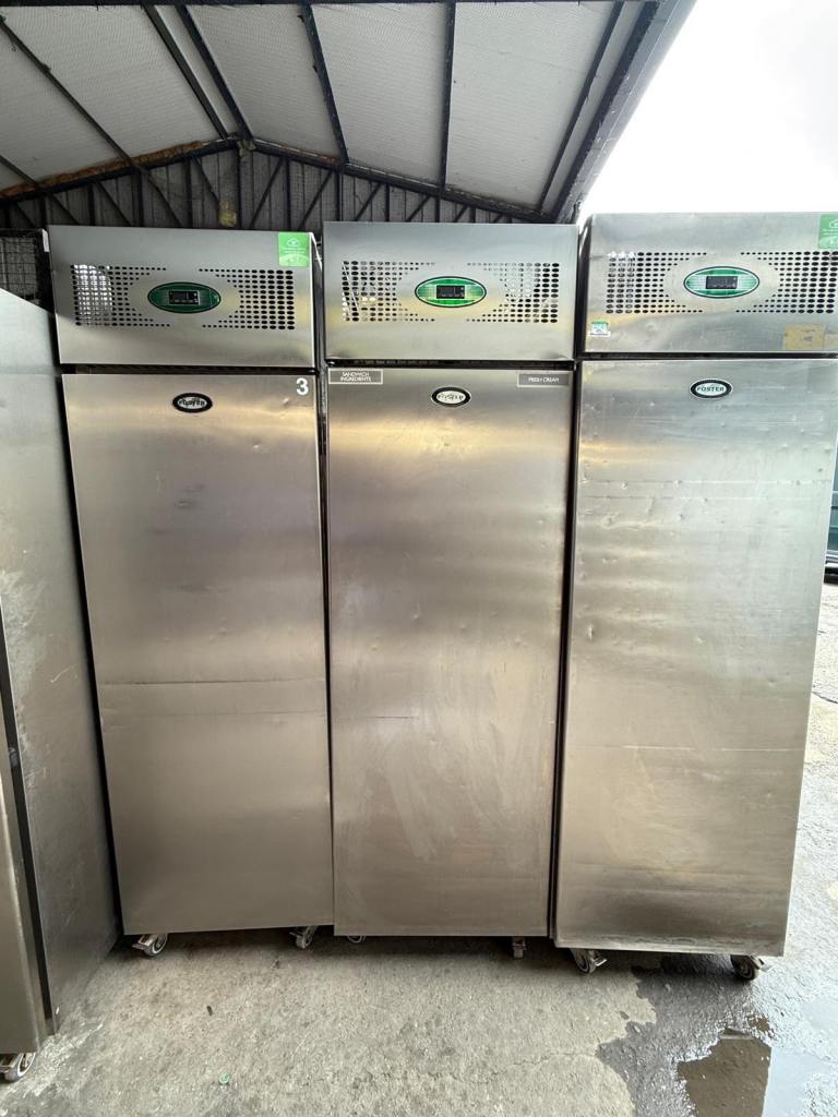 Commercial foster fridge fully serviced cafe shop restaurant 
