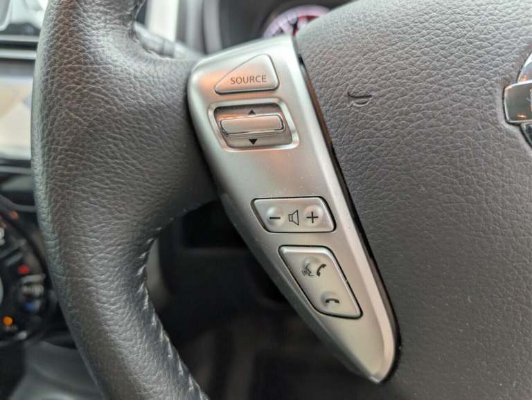 2016 Nissan Note 1.2 DIG-S Tekna Hatchback 5dr Petrol Manual Euro 6 (s/s) (98 ps) NAVIGATION MPV ...