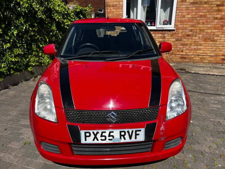 Suzuki, SWIFT, Hatchback, 2005, Manual, 1328 (cc), 5 doors