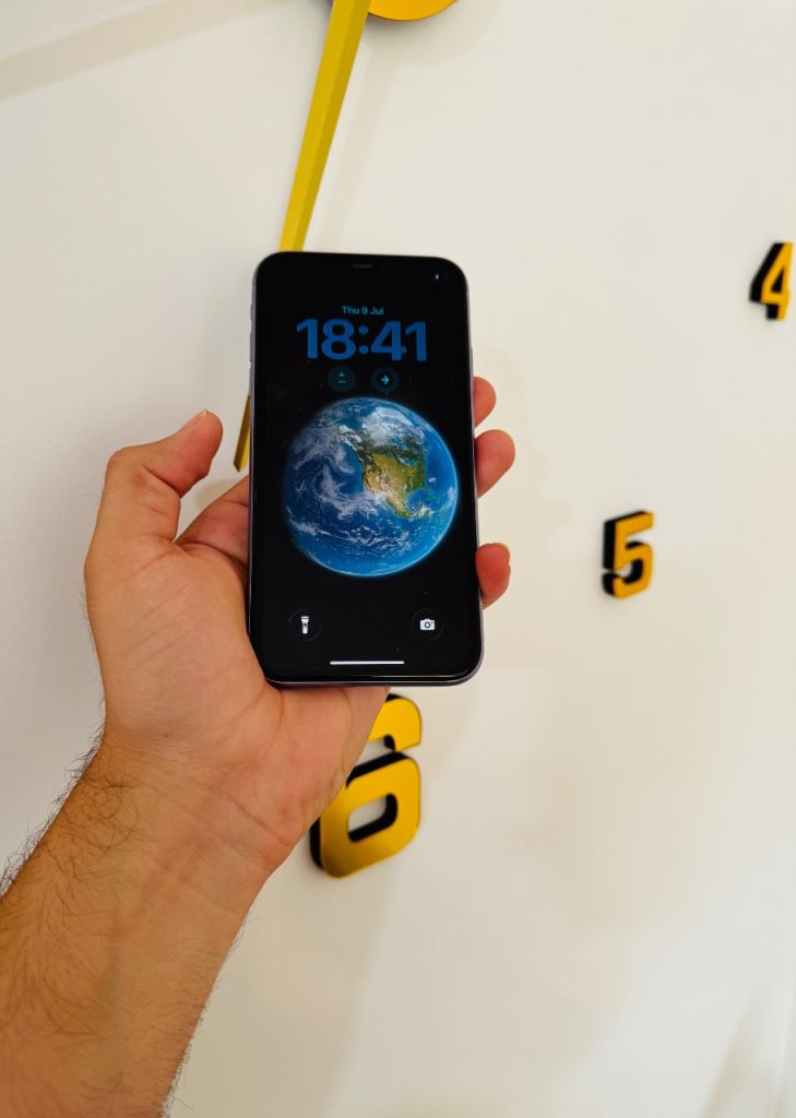 iPhone 11 Any Network Original Condition