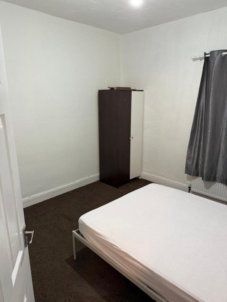 2 bed 1 bath house in CV1