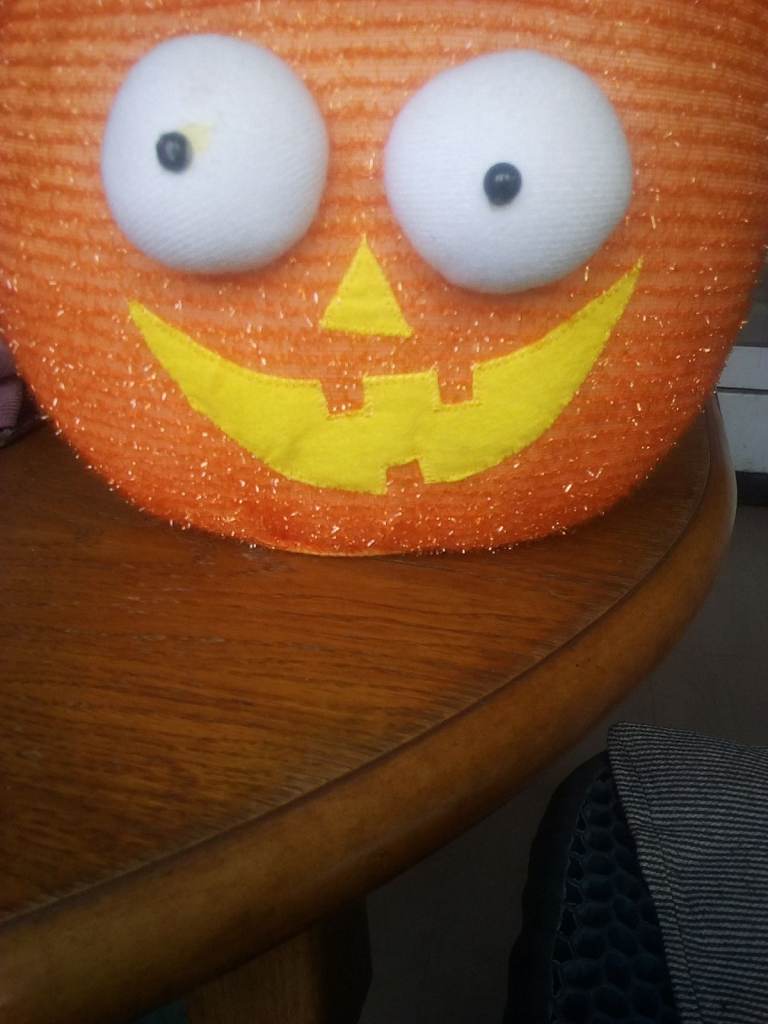 PUMPKIN Orange -  Halloween decoration Big bug Eyes/Bulging Eyes