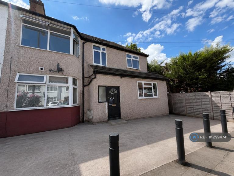 1 bedroom flat in Wealdstone, Harrow, HA3 (1 bed) (#2994741)