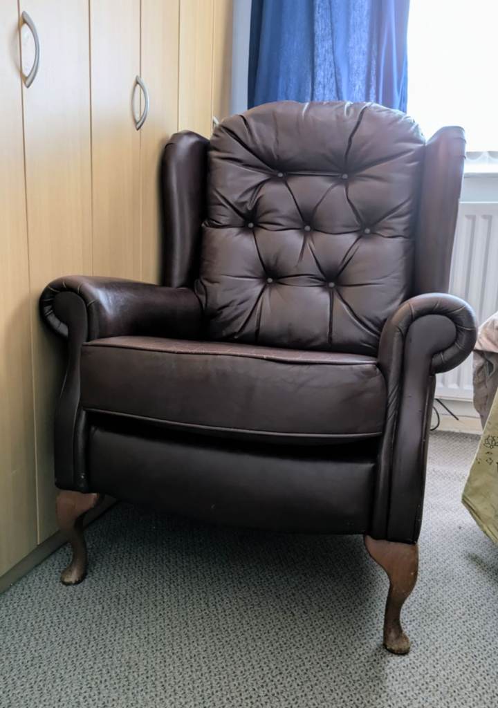 Chesterfield Leather Armchair Queen Anne Legs Dark Brown