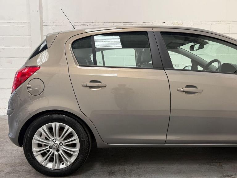 2013 Vauxhall Corsa 1.4 16V SE Auto Euro 5 5dr HATCHBACK Petrol Automatic