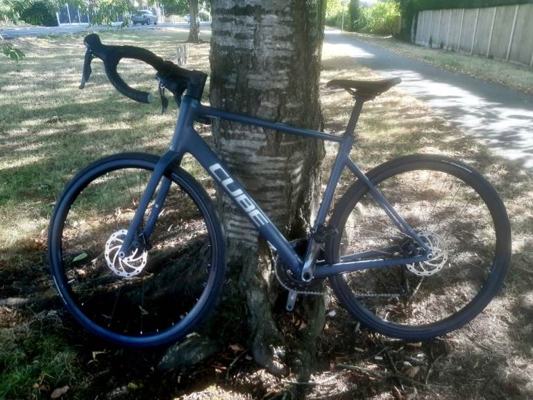 Cube Road Bike – Blue, As Good As New