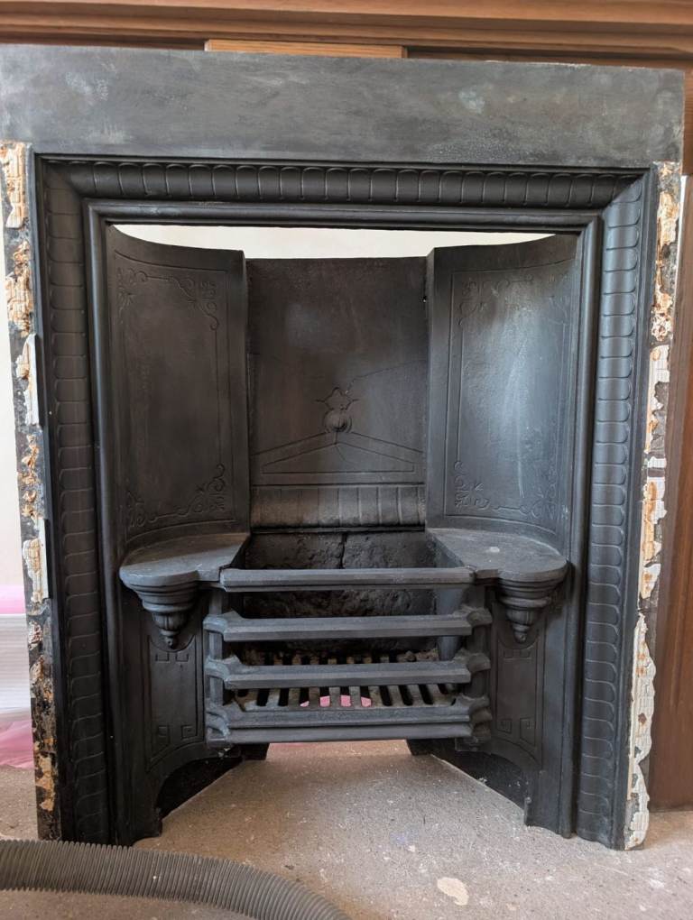 Cast Iron Fireplace Insert – Vintage Style, Fair Condition