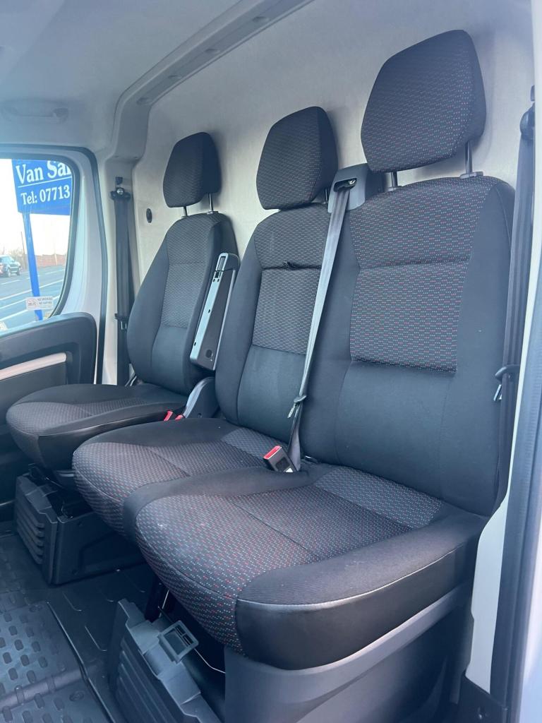 2022 Peugeot Boxer 2.2 BlueHDi H2 Professional Van 140ps PANEL VAN DIESEL Manual