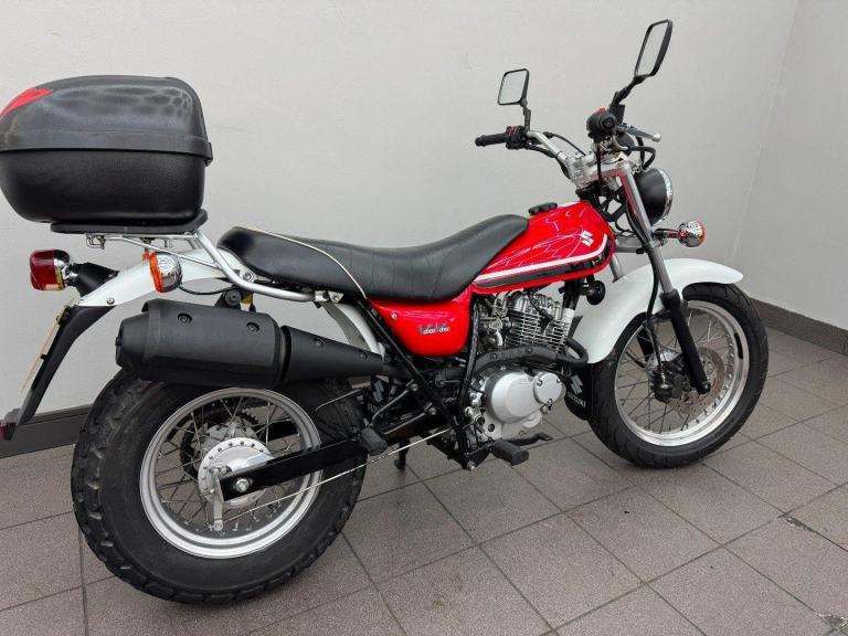 SUZUKI VAN VAN 125 RV 125 RED 2014, 14 REG JUST 7,096 MILES, USED MOTORCYCLE