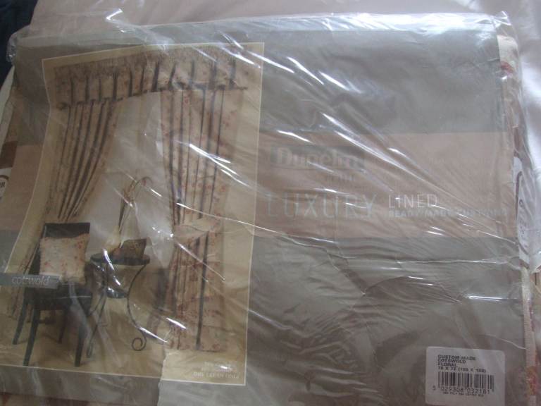 New Dunelm Luxury Lined Curtains – Beige Pattern