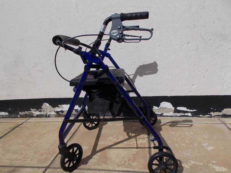 Drive Medical R6-23BL Lightweight Aluminium Folding Rollator - Blue