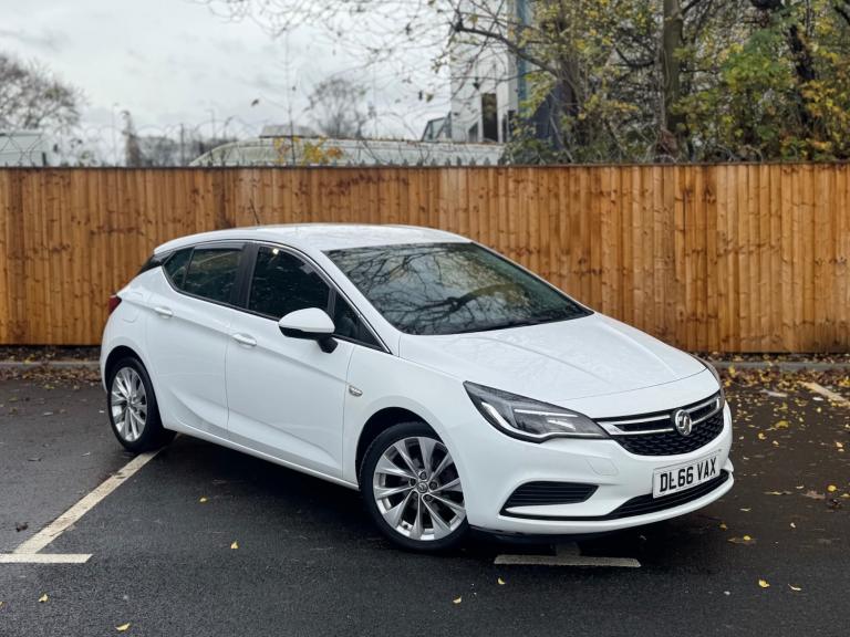 2016 Vauxhall Astra 1.6 CDTi 16V Design 5dr HATCHBACK Diesel Manual