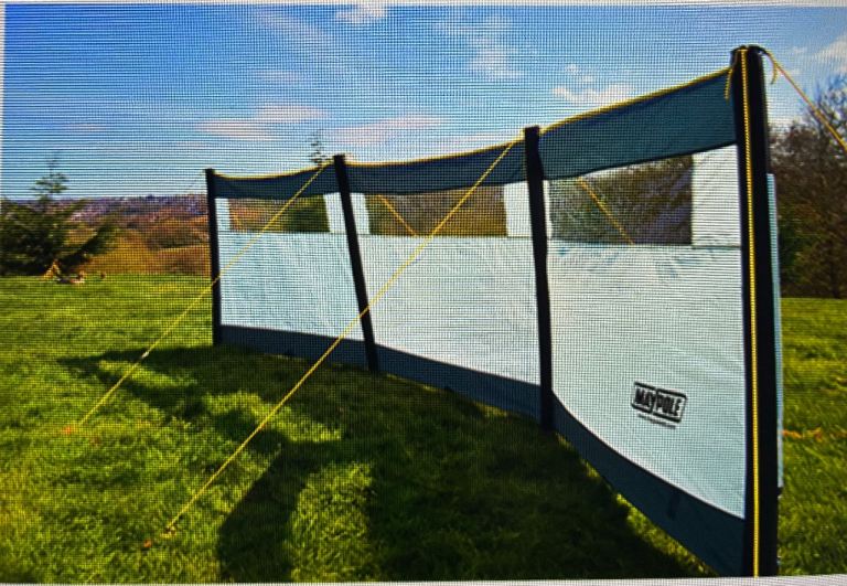 Maypole 3 Panel Windbreak