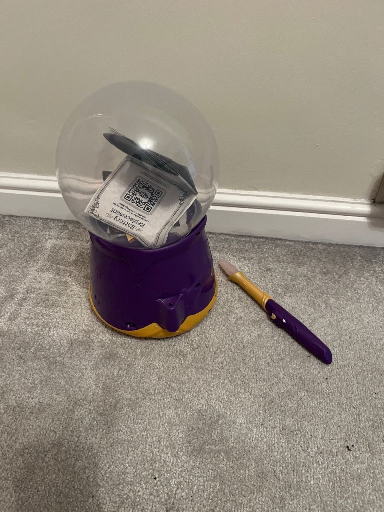 Magic Mixie Purple Magical Crystal Ball