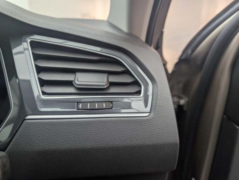 2018 Volkswagen Tiguan 2.0 TDI SEL SUV 5dr Diesel Manual 4Motion Euro 6 (s/s) (150 ps) CRUISE CON...